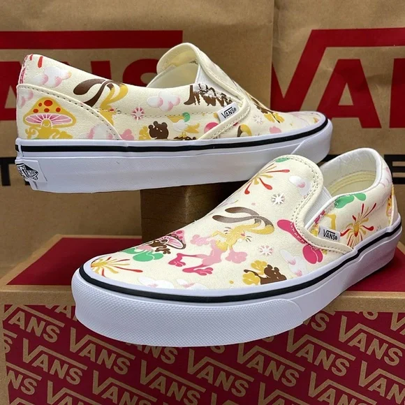 Vans Men’s Classic Slip-On Get Outdoors Classic White
VN000BVZFRL
Sne… - Picture 9 of 16